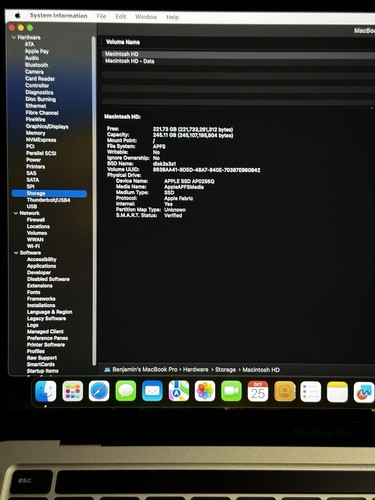 Apple MacBook Pro 13in (256GB SSD, M1, 8GB) Laptop - MYD82B/A (November, 2020) - Afbeelding 20 van 23