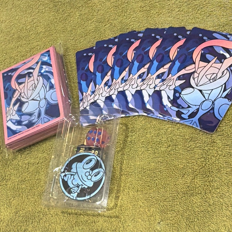 Pokémon Premium Card Sleeves 65ct Pink/Blue, Card Separators, Game Die, Coin