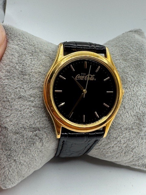 RARE Limited Y136-6C90 Coca-Cola Watch Alba Seiko Quartz Edition Men's - vintagewatches.pk