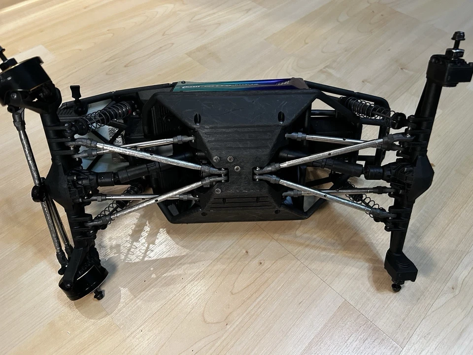 Axial Capra 1/10 RC Crawler - Bild 3 von 4