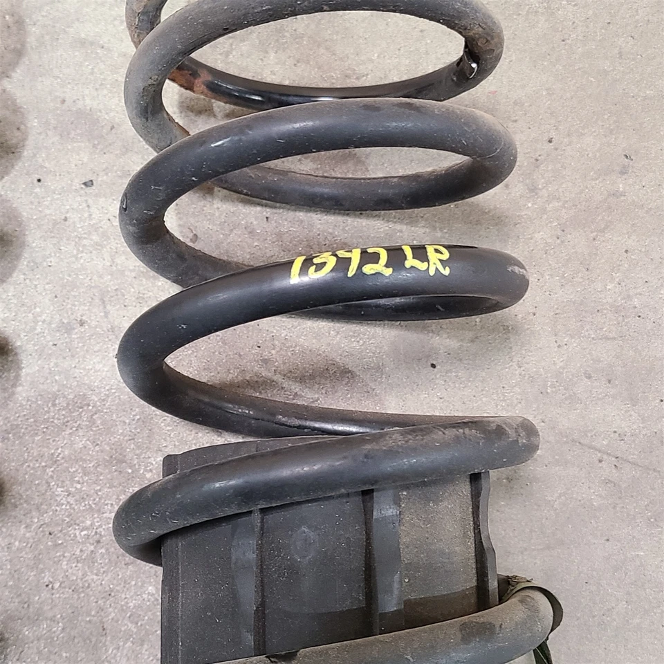 79-93 Ford Mustang Foxbody Rear Suspension Coil Springs Spring Set Aa7392 - Image 2 of 4