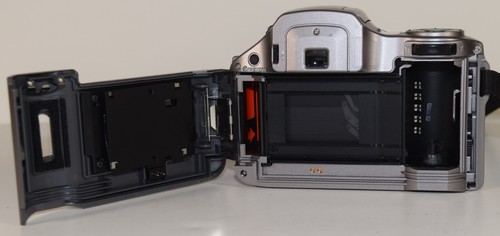 Olympus 35mm Film Bridge Camera IS-20 Quartzdate 28-110mm f/4.5-5.6 lens 4x Zoom - Picture 5 of 6