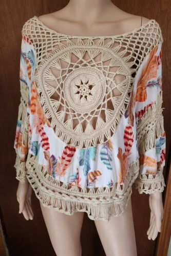 Vtg. Vivid Importers Poncho. Crocheted. Size Large.