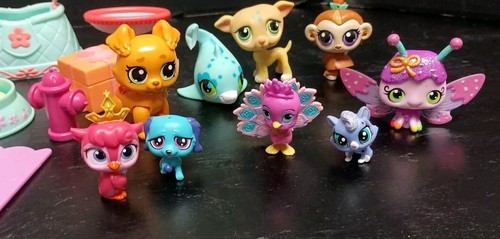 Littlest Pet Shop Assorted Lot 17 Pieces 9 Animals 8 Accessories Scooter - Picture 2 of 8