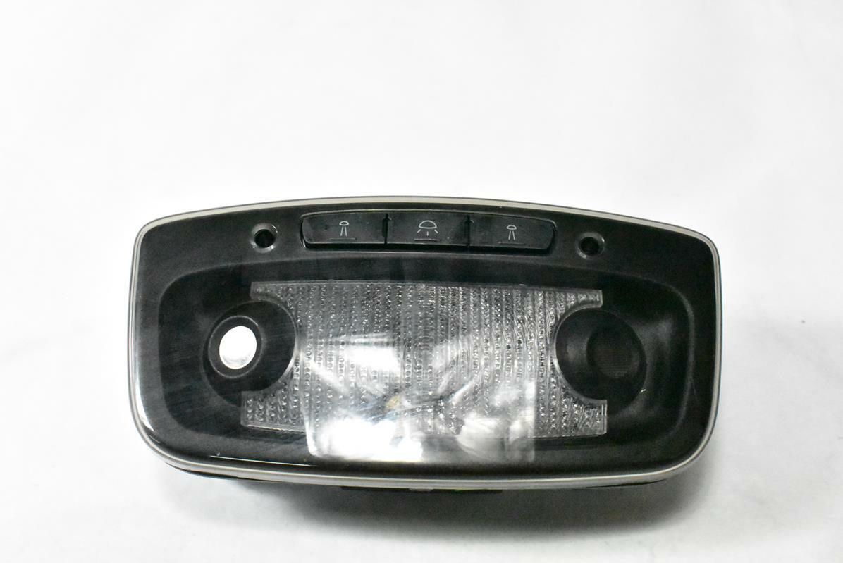 05-08 Maserati Quattroporte M139 Front Dome Light Map Reading Light Lamp