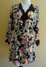 Natori Intimates Black Floral Print w/Lace Robe sz M Chemise sz S 2 piece Set