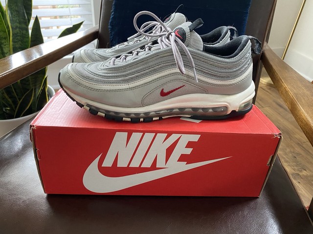 air max undefeated box