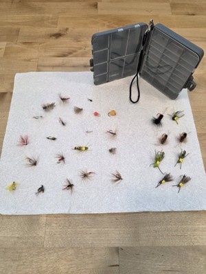 Plano Compact Side-By-Side Model 1070 Fly Box With 29 New Flies/Lures
