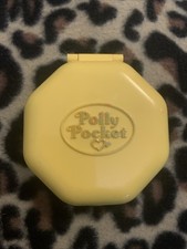 Vintage Polly Pocket 1990 Polly s Hairdressing Salon One Original Doll 2 Extra