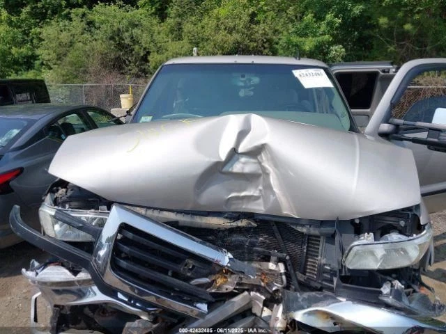 (LOCAL PICKUP ONLY) Passenger Rear Side Door Classic Style Fits 99-07 SIERRA 150 - Imagem 3 de 4