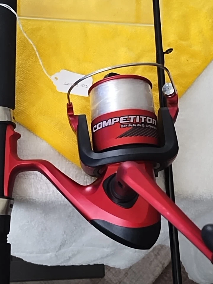 Nueva caña de pescar giratoria Panfish especial 11' UL 2-12 lb y carrete competidor Foto 2 de 4