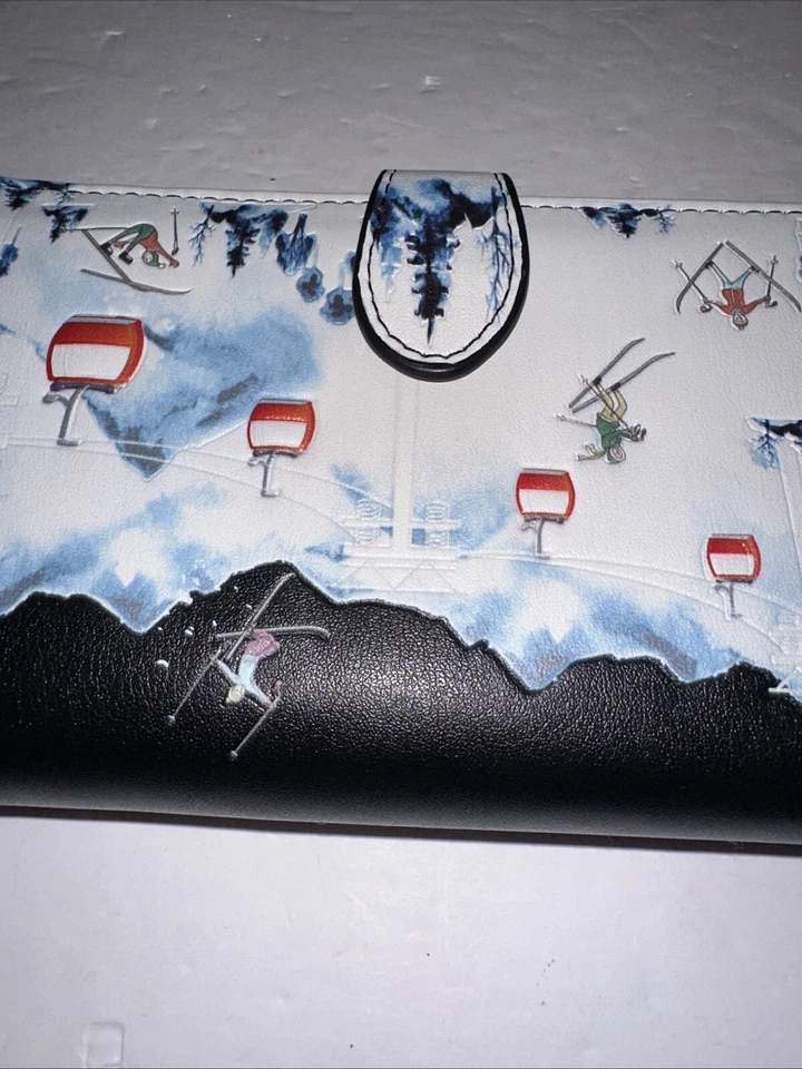 Cartera mediana de cuero sintético Shag Wear para mujer - Estación de esquí Foto 4 de 4