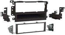 GM Suzuki Single DIN Installation Kit and Radio Wiring Harness Combo