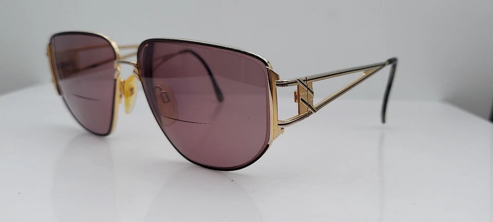 Gafas de sol vintage Tura 225 negras doradas de metal ovaladas Japón SOLO MARCOS Foto 2 de 4