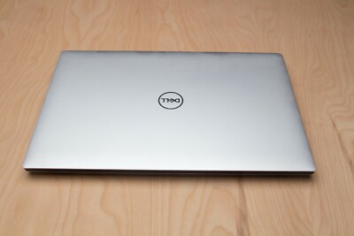 Dell XPS 15 9570 Notebook 15.6 Intel Core i7-8750H Ram 8 GB SSD 512 GB Windows 10 Pro