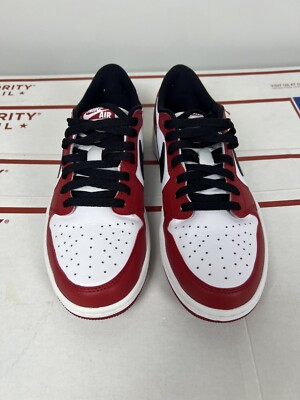 Jordan 1 Retro Low OG Chicago Size 9.5 Used Excellent Condition