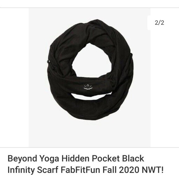 Beyond Yoga Hidden Pocket Infinity 