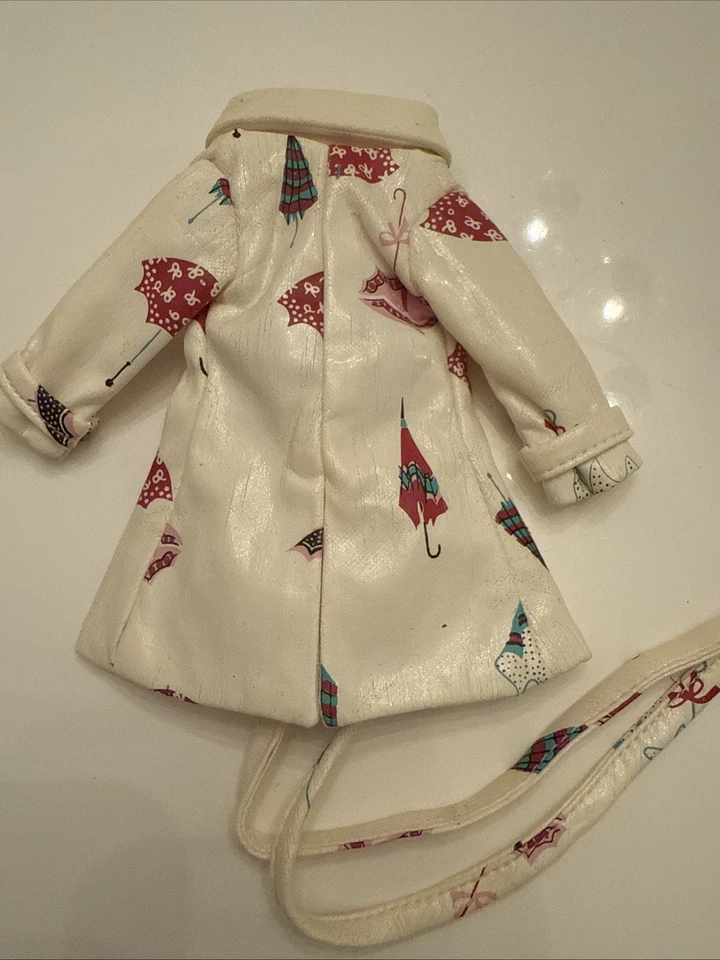 Madame Alexander City Slicker Outfit - Image 3 of 3