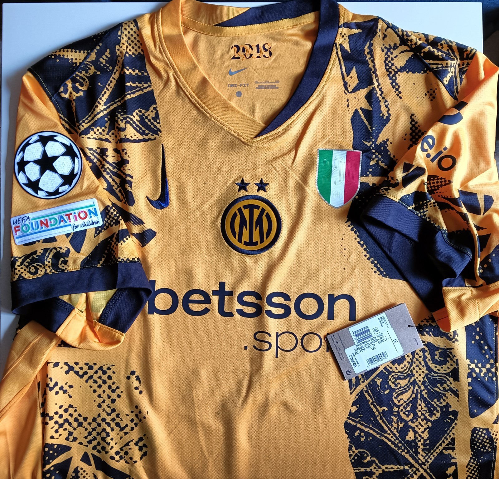 Foto 2 di 8
