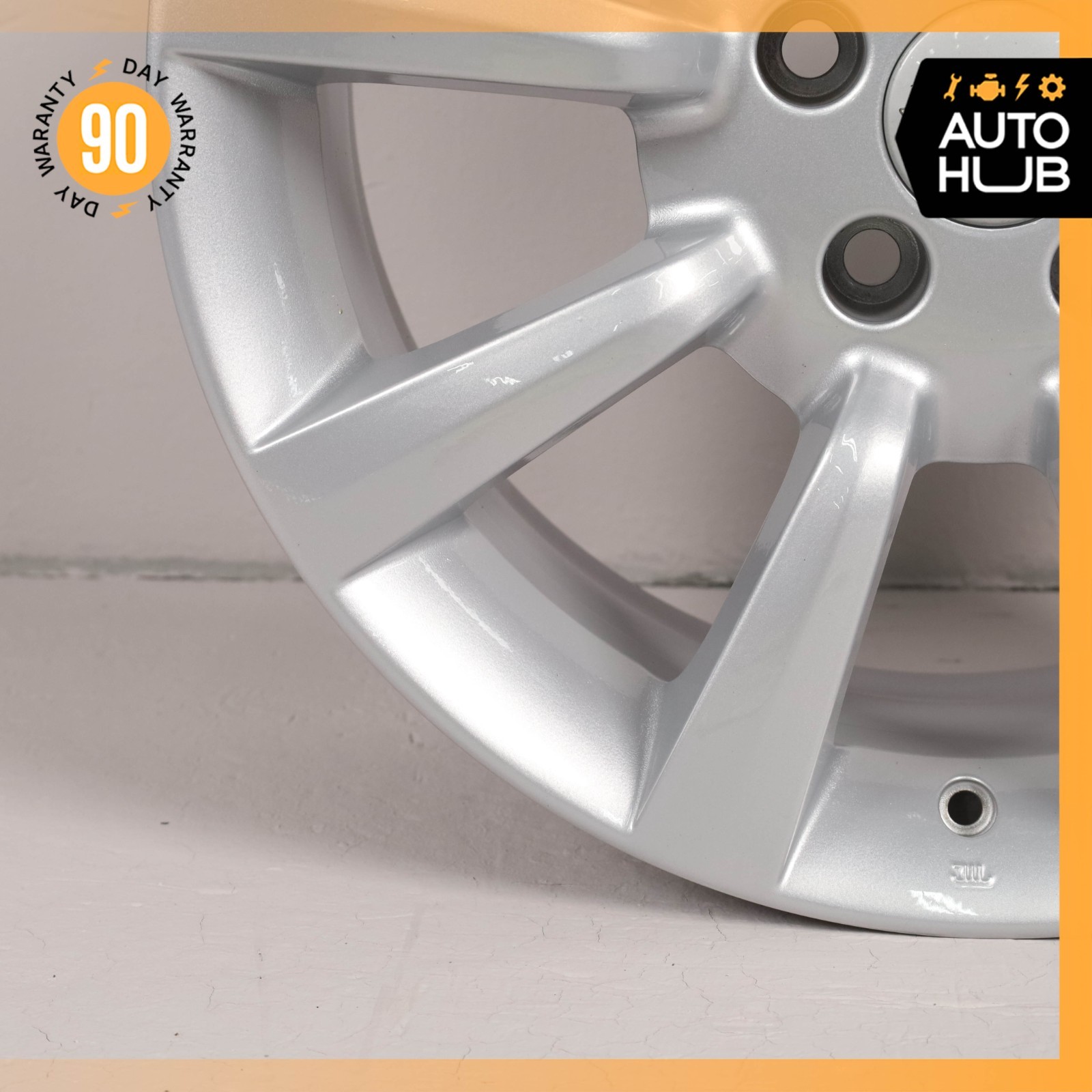 00-04 Aston Martin DB7 Vantage 8 x 19 19" Front Wheel Rim 36124041AB OEM