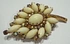 Juliana D&E Creamy Pale Yellow Milk Glass Leaf Pin Vintage Brooch ~ Read