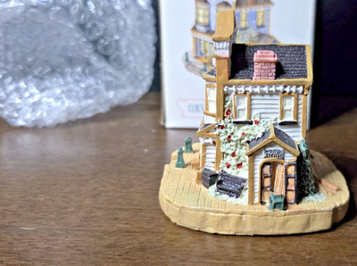 Liberty Falls Americana Collection Cox's Furniture & Undertakers AH38 1993
