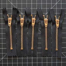 100   3.5" YKK Black Brass Metal Closed-end Zippers