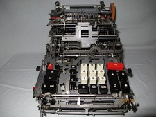 Olivetti Divisumma 26 Calcolatrice elettrica scrivente (struttura meccanica)