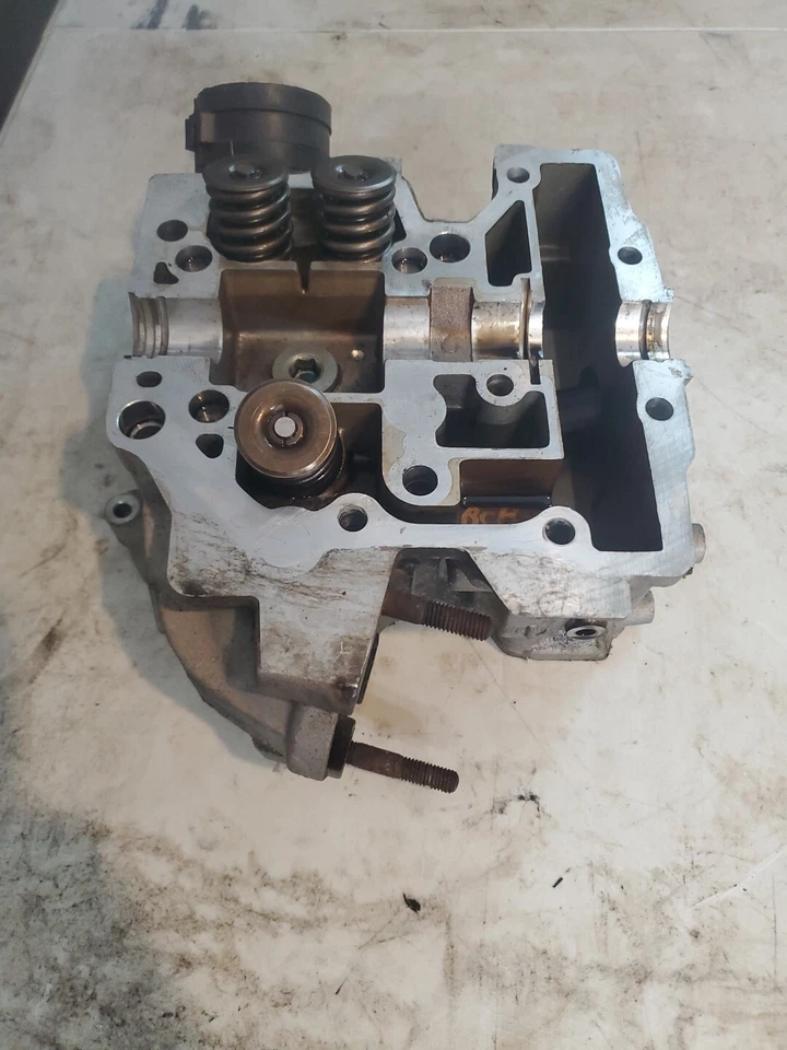 Honda Shadow Sabre 1100 2004 culata trasera Foto 4 de 4