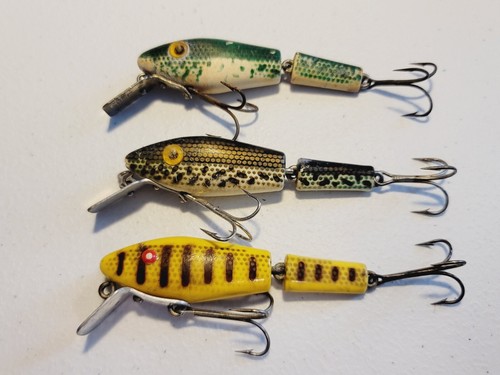 3 L&S Bass Master 25 Jointed Vintage Fishing Lures 3 1/4"