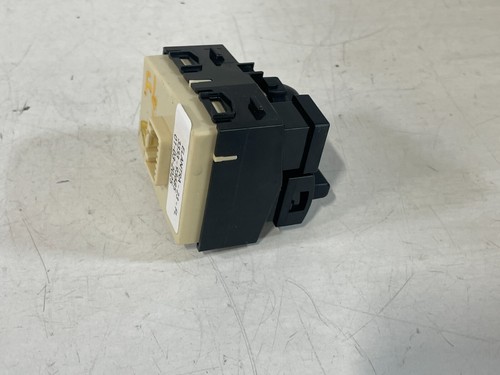 21-24 HYUNDAI ELANTRA FRONT LEFT SIDE DOOR WINDOW MIRROR CONTROL SWITCH # 93685 - Picture 7 of 9