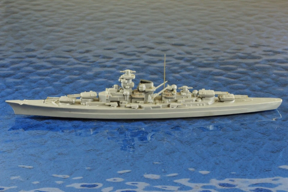 Bismarck / Tirpitz Hersteller Wiking 22b/1 ,1:1250 Schiffsmodell - Bild 2 von 3