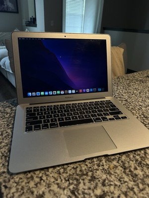 MacBook Air 2017 13 Inch I7 8GB RAM 128GB Storage GREAT CONDITION