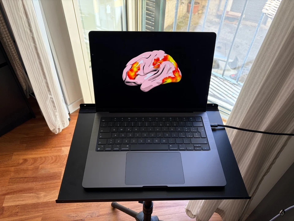 Apple MacBook Pro 14" M4 Pro · 48GB · 2TB, foto 3 di 5