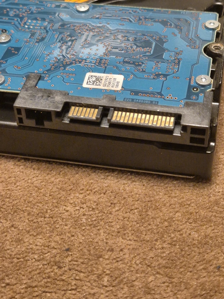 Toshiba Neuwertig 3TB HDD 3,5 Zoll DT01ACA300 7200RPM Interne Festplatte - Bild 3 von 4