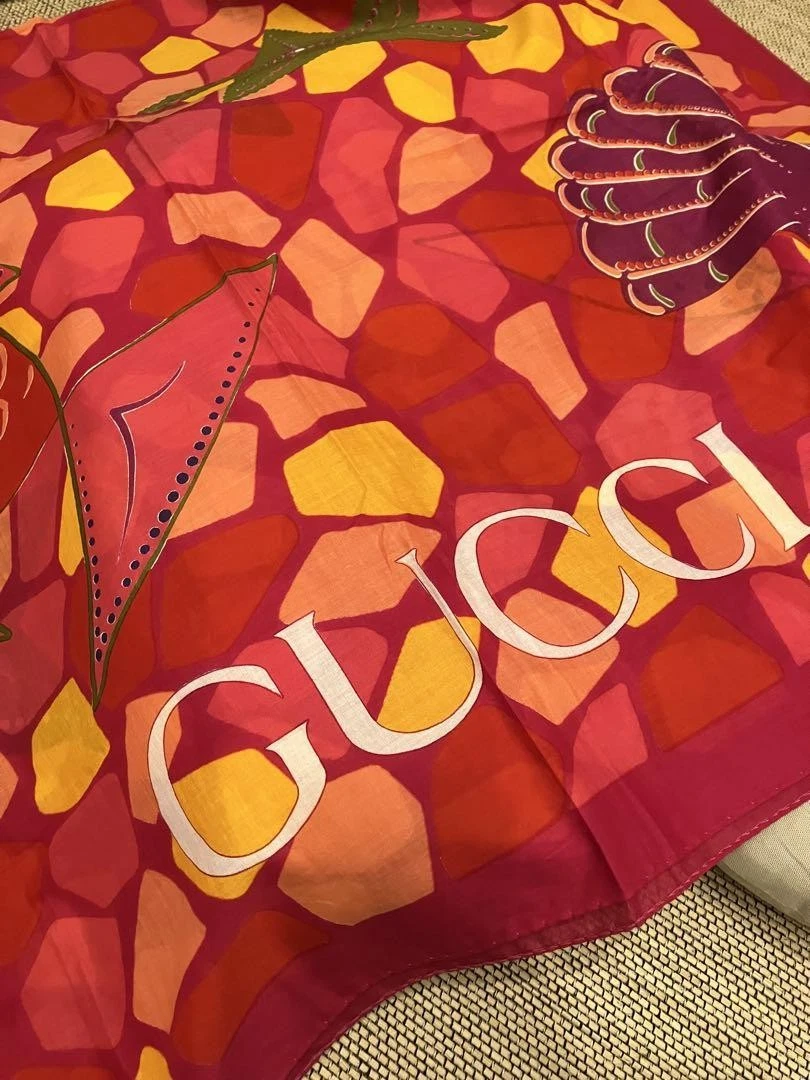 Gucci châle étole grand coquillage de poisson rétro du Japon