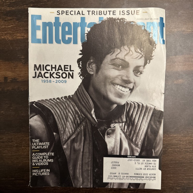 MICHAEL JACKSON  Entertainment Weekly  #1055 SPECIAL TRIBUTE Issue July 10, 2009
