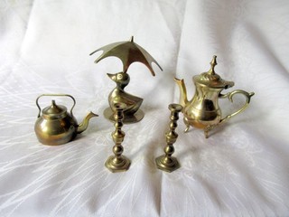 VINTAGE BRASS ITEMS COLLECTABLES