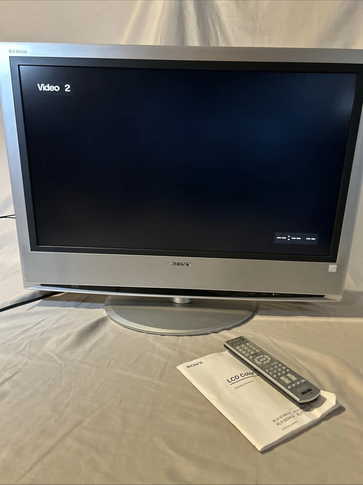 Vintage Sony Bravia KLV-S32A10 32” 720 LCD  Television & Remote! Retro Gaming TV - Image 4 of 4