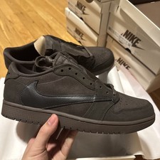 Size 8.5  - Nike Air Jordan 1 Retro Low Travi...