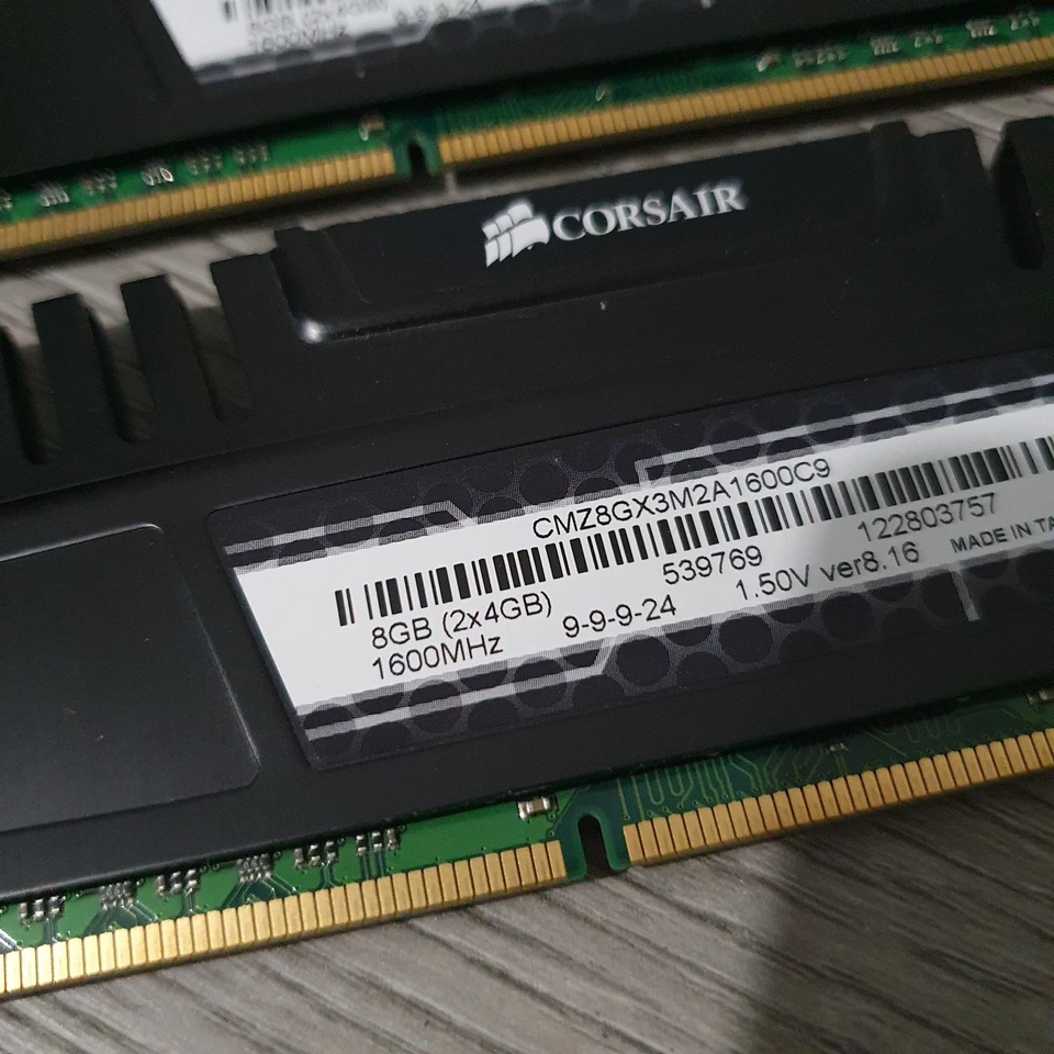 Corsair CMZ8GX3M2A1600C9 8GB 2x4GB PC3-12800 DDR3-1600 DDR3 RAM 1600 MHz - Bild 4 von 4