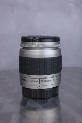Nikon AF Nikkor 28-80mm f/3.5-5.6 G,  FX