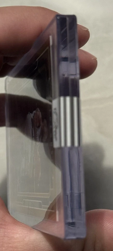 2024-25 Panini One And One - Legends Gold #175 Tony Parker /10 lacrado - Imagem 3 de 3