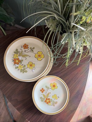 Set of 5Hearthside Garden Festival Sunshine Flowers Dinner And Salad Plates