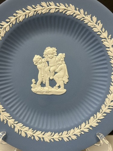 Vintage Blue Wedgwood Jasper ware Bacchanalian Boys 7” Fluted Plate - Picture 2 of 9
