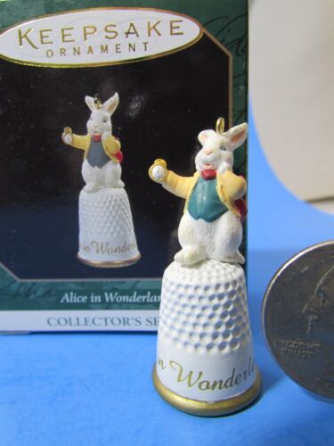 Adorno miniatura Hallmark 1997 Alicia en el País de las Maravillas - Imagen 2 de 12