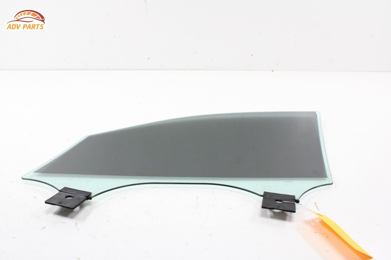 2018 - 2020 BENTLEY BENTAYGA FRONT RIGHT PASSENGER SIDE DOOR WINDOW GLASS OEM