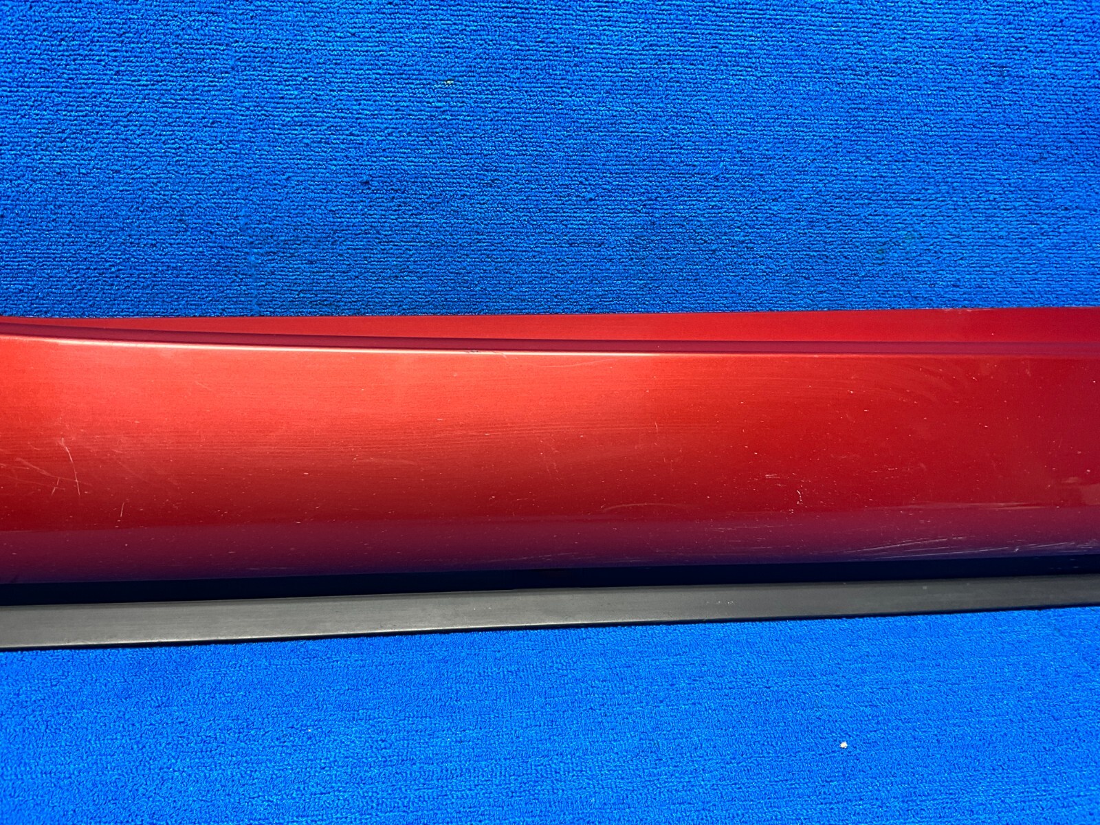 2007 - 2010 BENTLEY CONTINENTAL GTC RIGHT PASS SIDE SKIRT ROCKET PANEL RED OEM