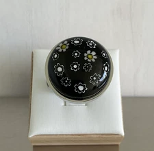 Black w/Daisies Round Murano Millefiori Style Glass Ring Stainless Steel Size 10