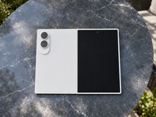 Foldable Phone Display Dummy galaxy fold 8 Non Working Prop Moving Hinge white